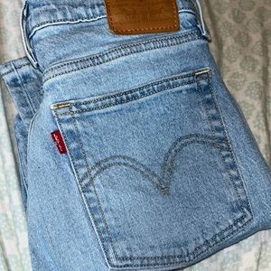 Levi’s wedgie jeans